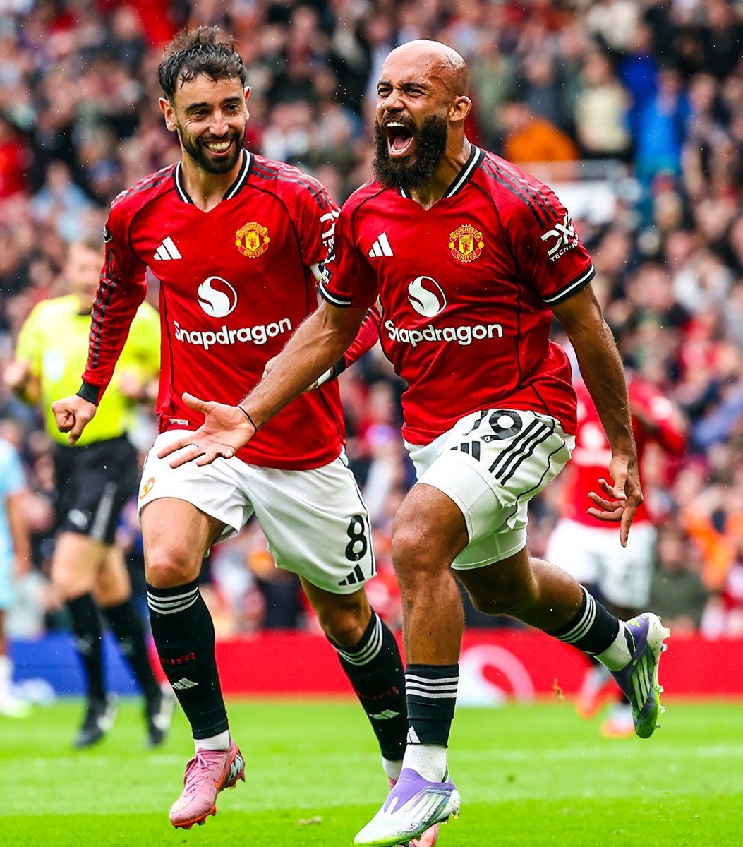 曼城主场惊险战胜伯恩利，保持不败(曼城对伯恩利阵容)